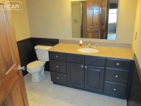 7430 Potter Road Flushing, MI 48433 - Photo 21 of 61 20439880-20.JPG