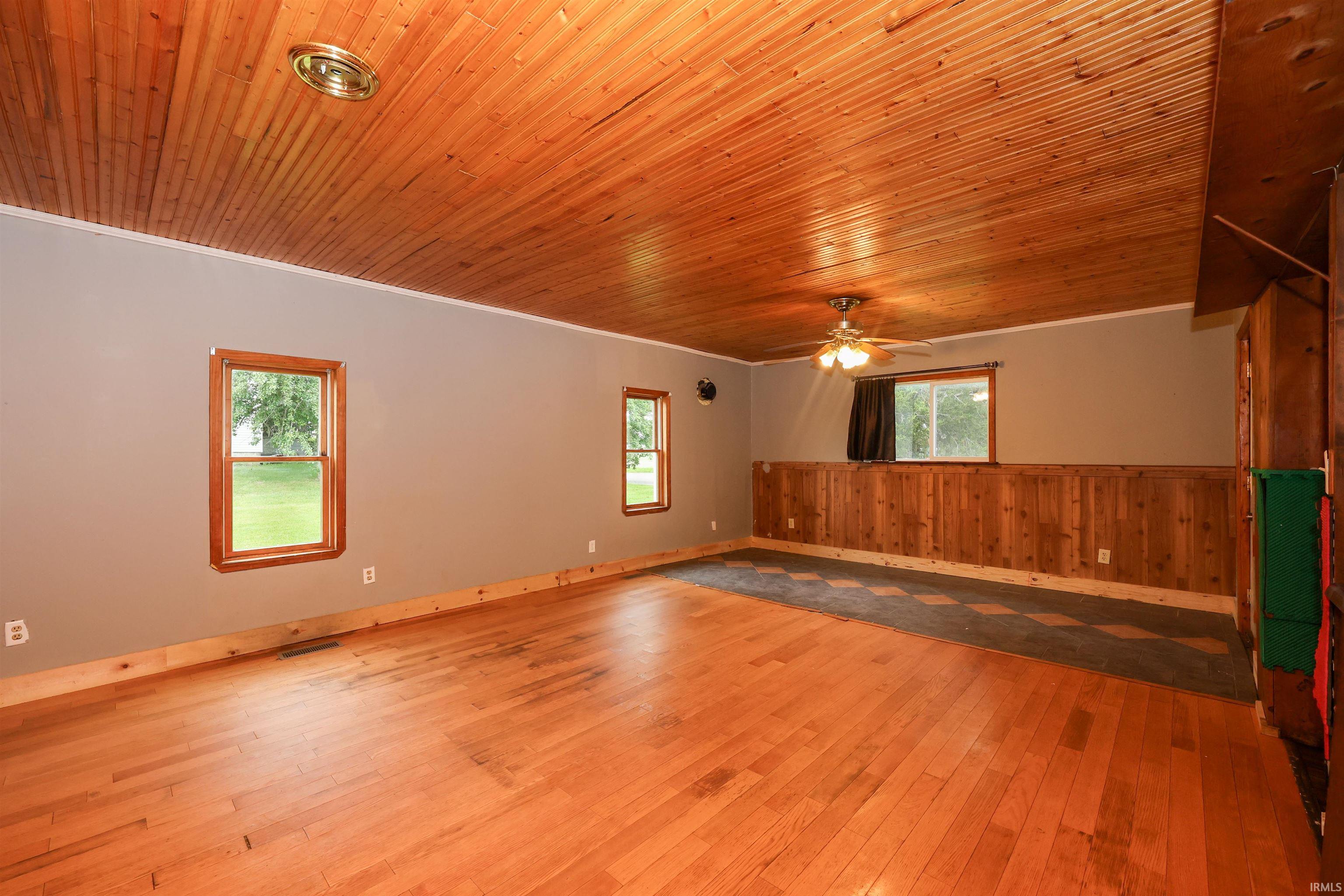 8595 East Metz Road Angola, IN 46703 - Photo 10 of 38