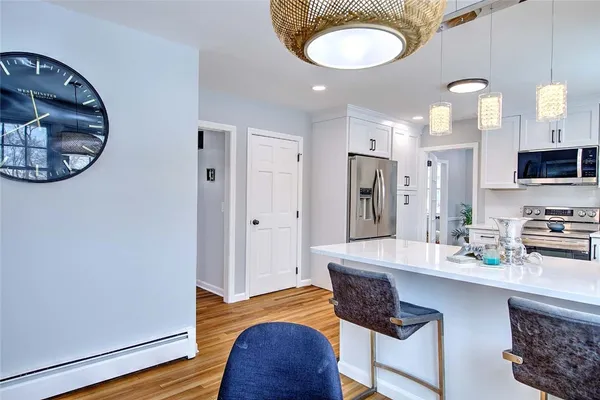 $979,900 | 3 Pinetop Road, Barrington, RI 02806