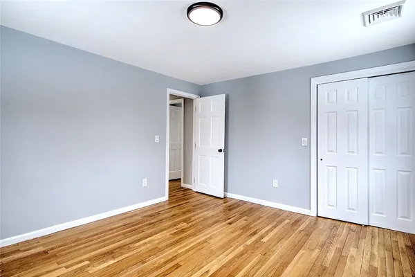 $979,900 | 3 Pinetop Road, Barrington, RI 02806