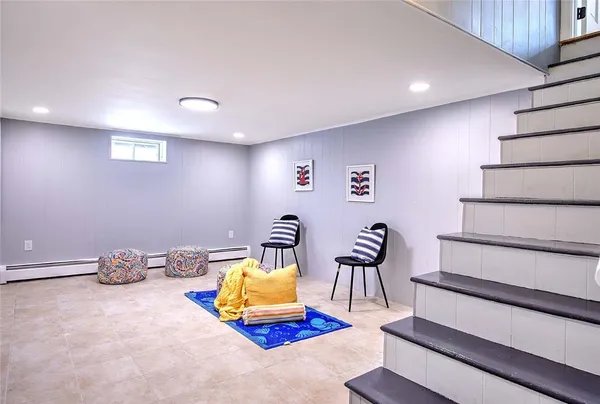 $979,900 | 3 Pinetop Road, Barrington, RI 02806