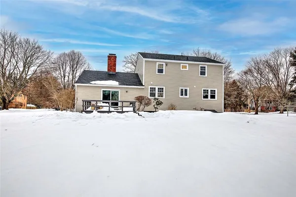 $979,900 | 3 Pinetop Road, Barrington, RI 02806