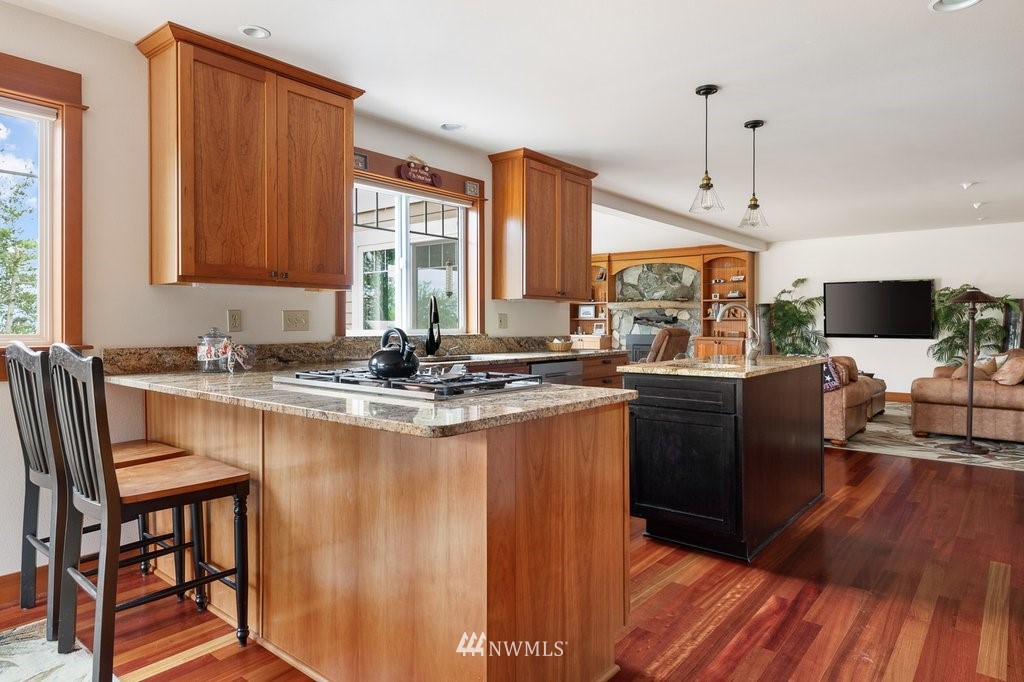 4258 Edens Road Anacortes, WA 98221 - Photo 12 of 40 Gallery Image 12