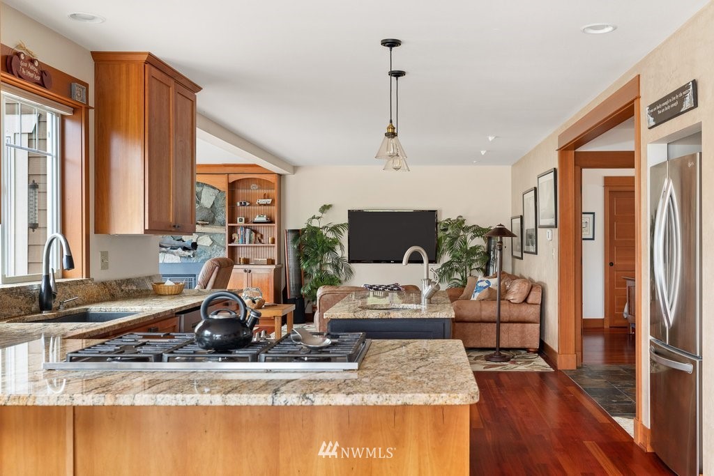 4258 Edens Road Anacortes, WA 98221 - Photo 13 of 40 Gallery Image 13