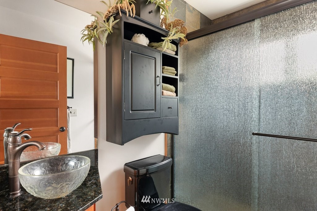 4258 Edens Road Anacortes, WA 98221 - Photo 16 of 40 Gallery Image 16