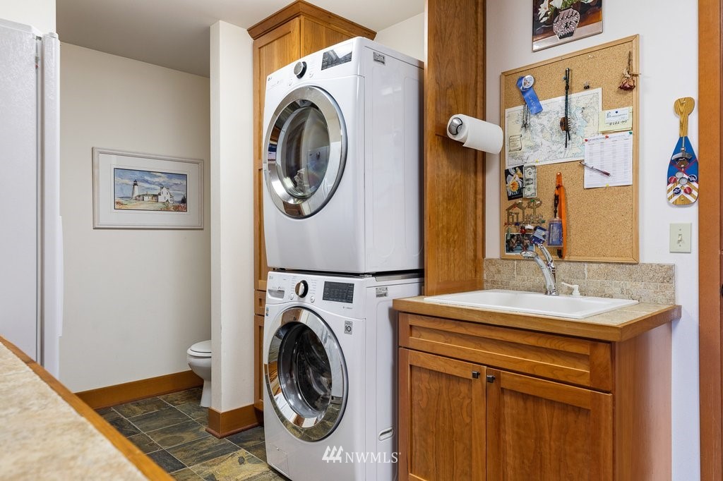 4258 Edens Road Anacortes, WA 98221 - Photo 18 of 40 Gallery Image 18