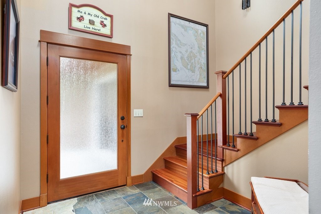 4258 Edens Road Anacortes, WA 98221 - Photo 3 of 40 Gallery Image 3