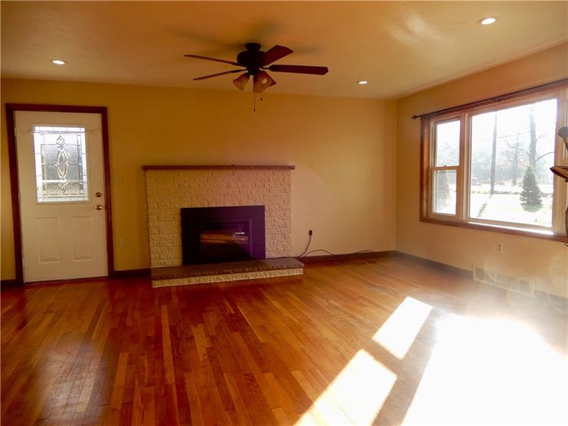 461 Fairview Road Fredonia, PA 16124 - Photo 9 of 18