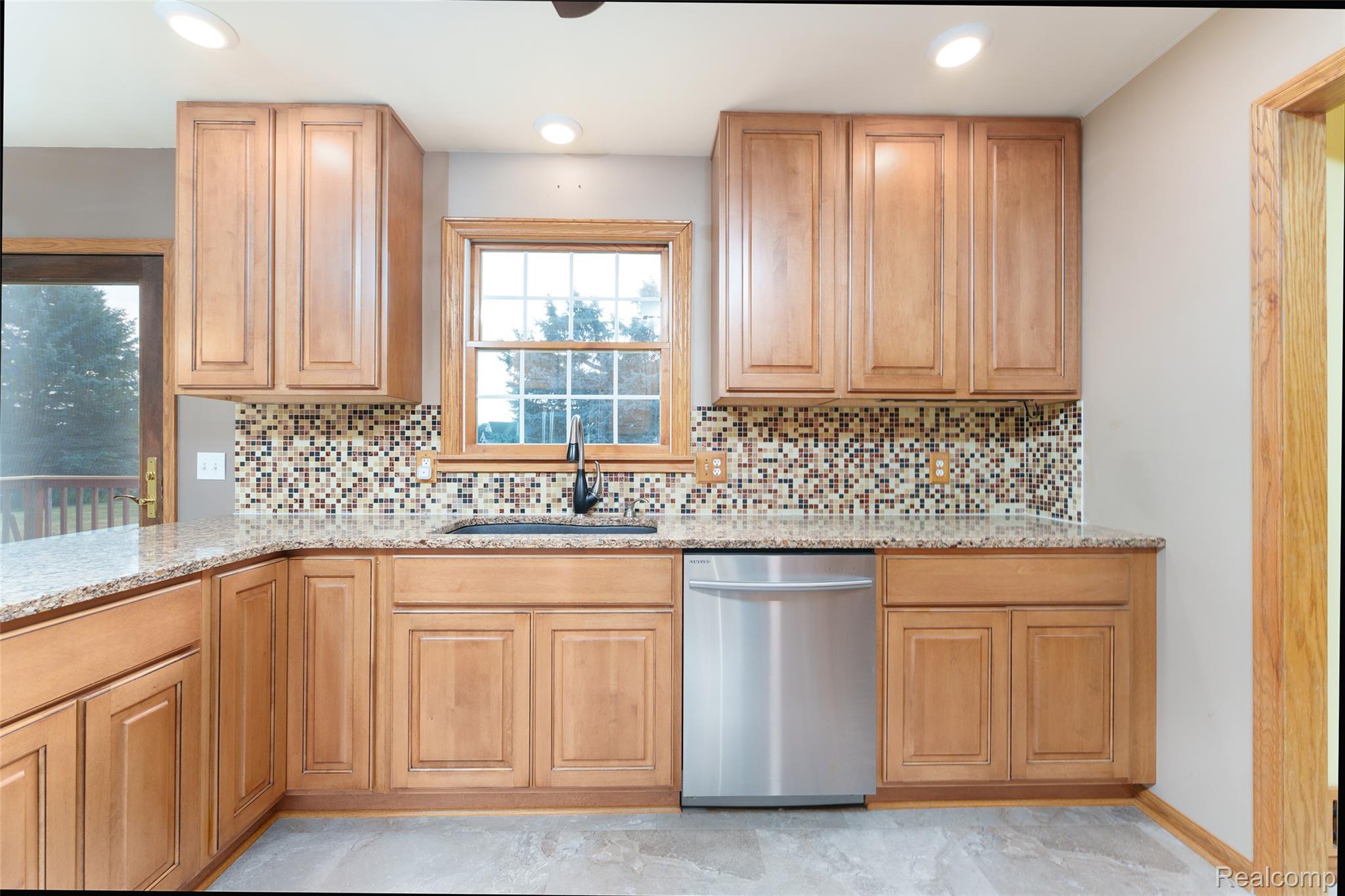 1188 South Maxfield Road Brighton, MI 48114 - Photo 9 of 24 Updated kitchen
