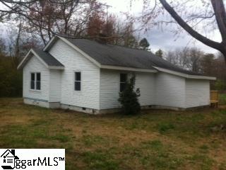 105 Becky Gibson Road Greer, SC 29651 - Photo 1 of 5