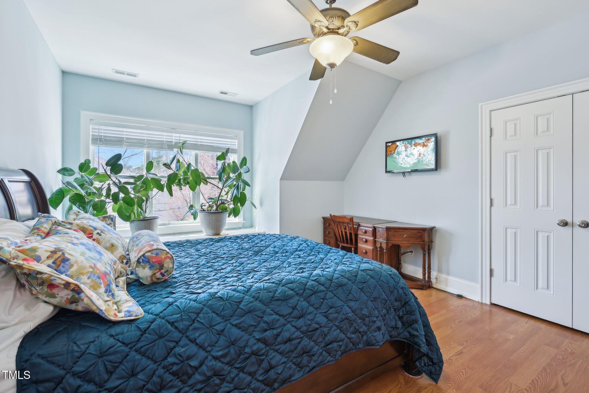 301 Kinsale Drive Durham, NC 27707 - Photo 48 of 68 48-web-or-mls-Kinsale Dr-048