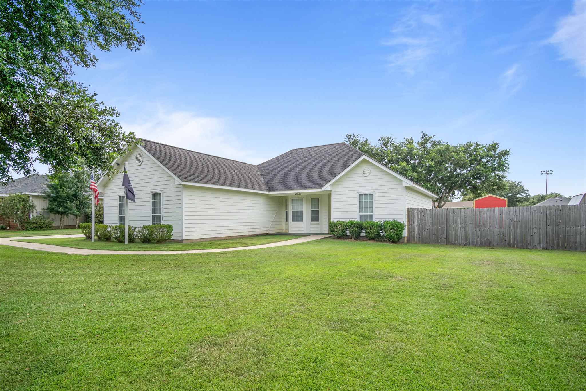 8660 Gale Rowe Lane Fairhope, AL 36532 - Photo 3 of 28