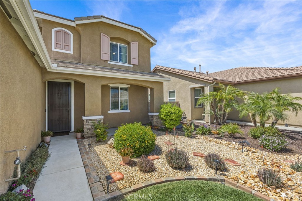 29424 Riptide Drive Menifee, CA 92585 - Photo 3 of 34