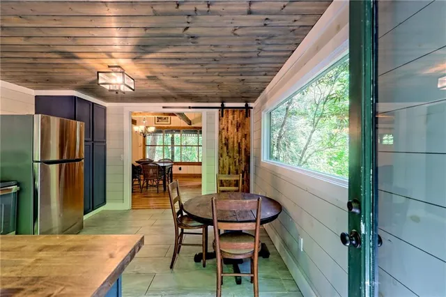 $250,000 | 331 Duggan Hill Drive, Clayton, GA 30525