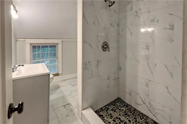 $250,000 | 331 Duggan Hill Drive, Clayton, GA 30525