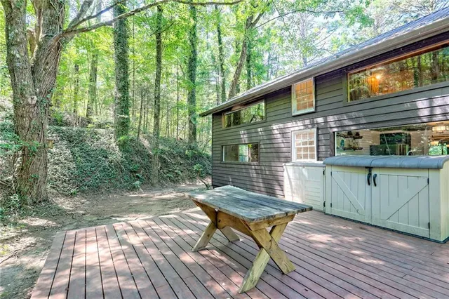 $250,000 | 331 Duggan Hill Drive, Clayton, GA 30525