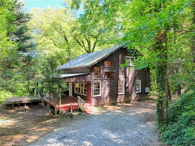 $250,000 | 331 Duggan Hill Drive, Clayton, GA 30525