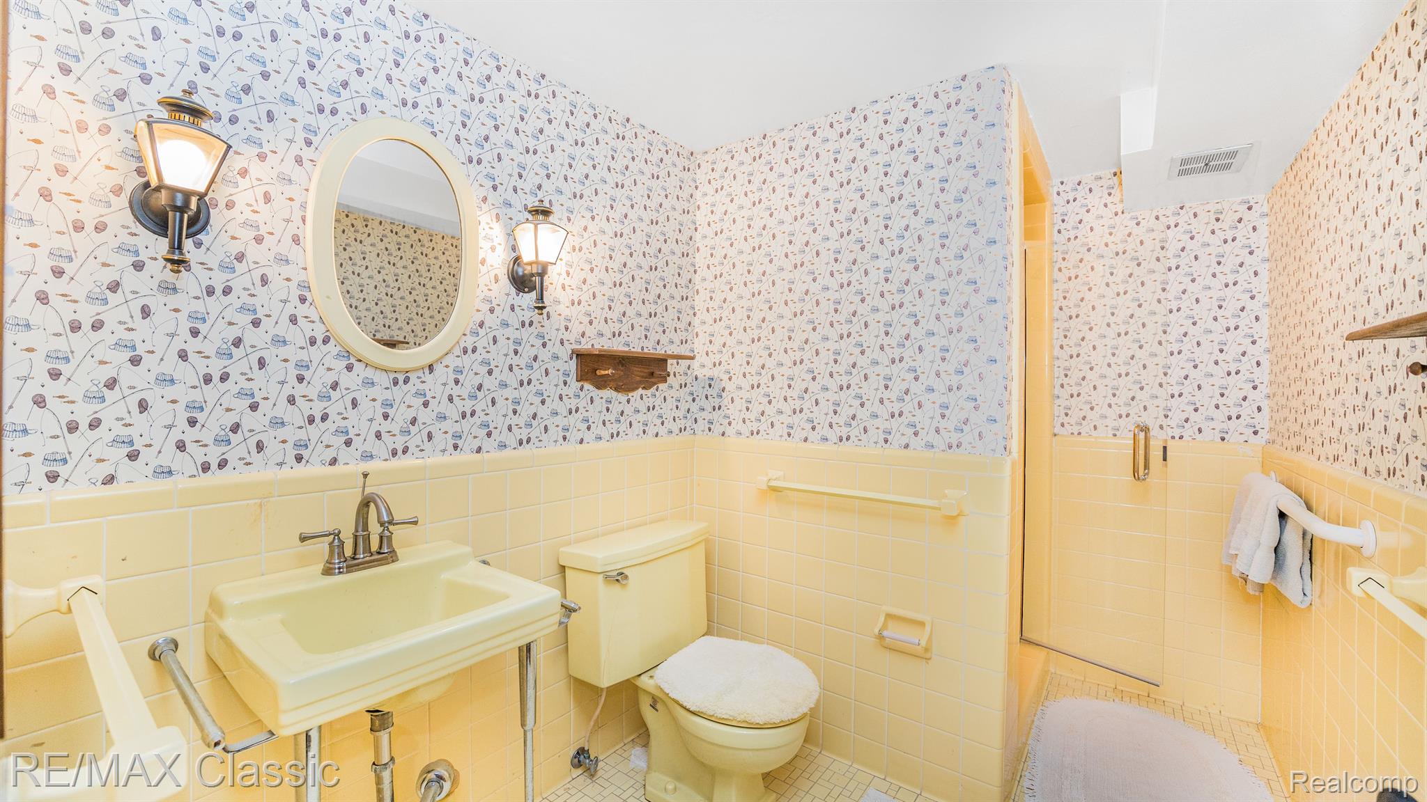 27256 Meadowbrook Road Redford, MI 48239 - Photo 46 of 62 Full Bath in Basement