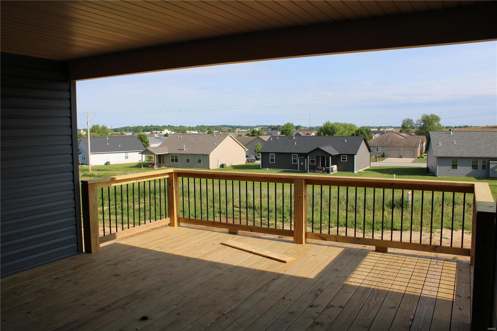 303 Carter Ridge Drive Highland, IL 62249 - Photo 4 of 6