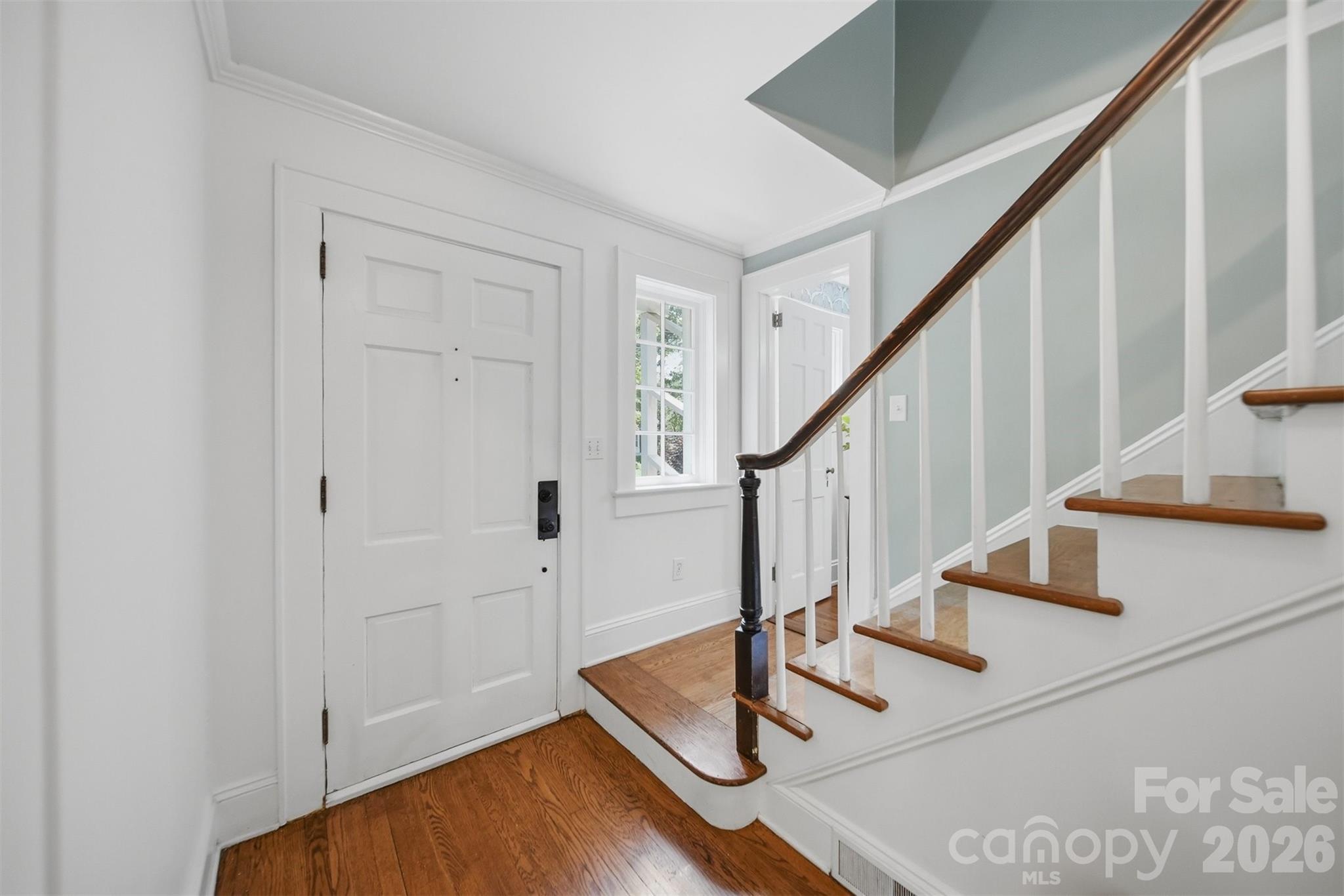 431 9th Street Northwest Hickory, NC 28601 - Photo 3 of 41