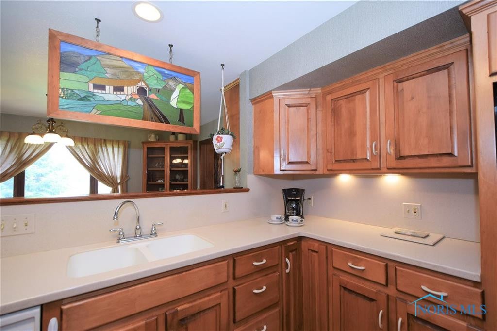 3047 Albon Road Maumee, OH 43537 - Photo 30 of 49 Gallery Image 30