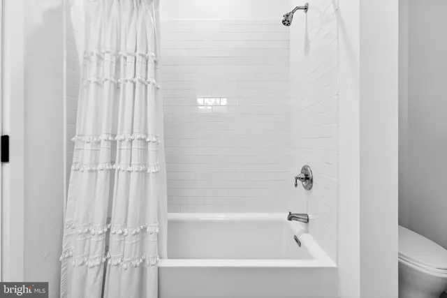 $4,200,000 | 282 McComas Beach Terrace, Oakland, MD 21550