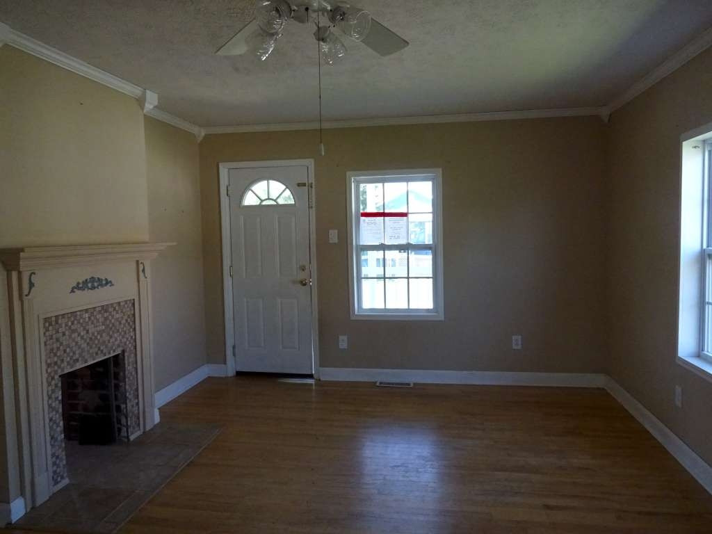 1033 Riverside Avenue Kingsport, TN 37660 - Photo 8 of 19 Photo 8
