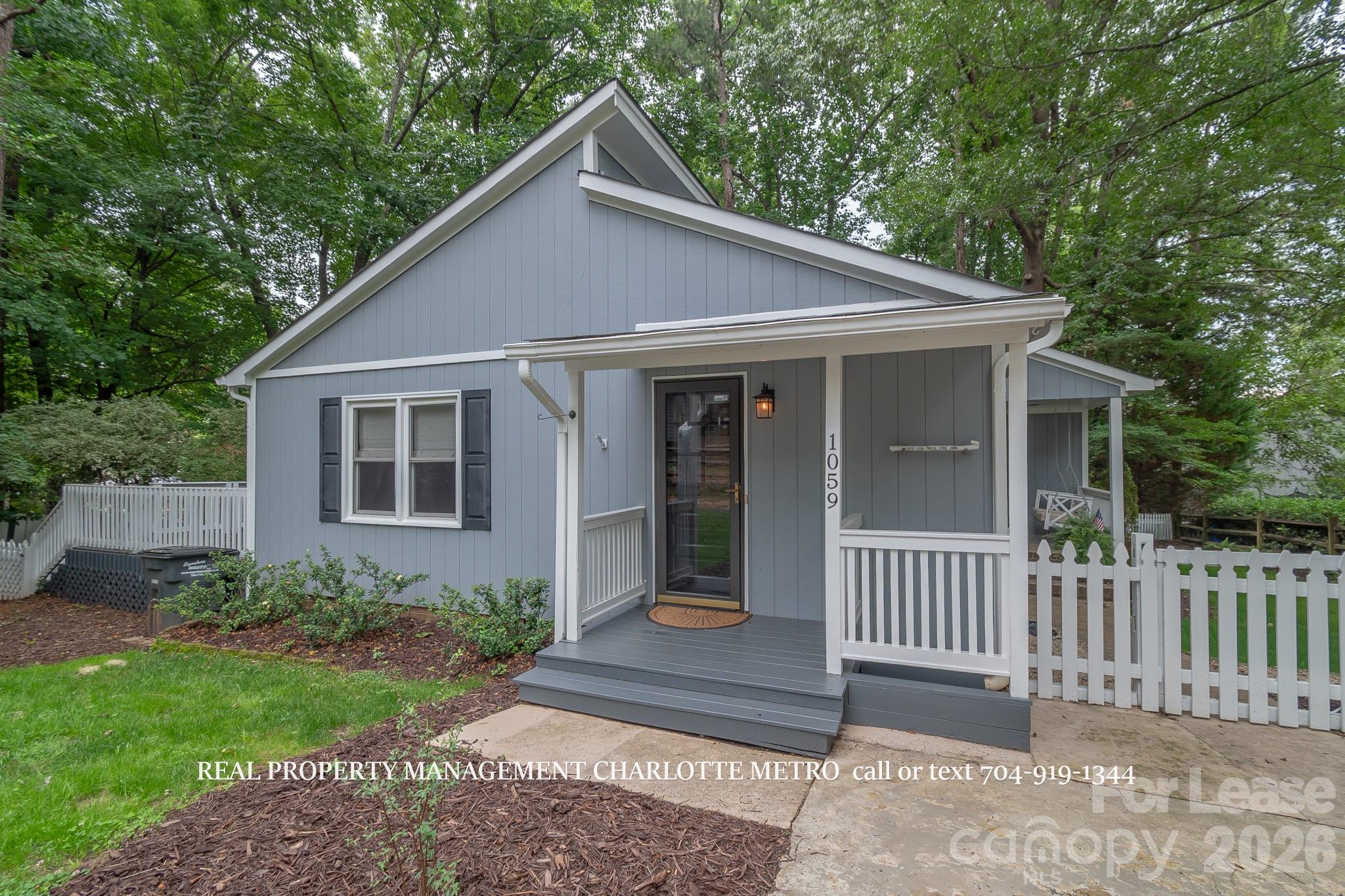 1059 Woodlake Lane Fort Mill, SC 29708 - Photo 4 of 46