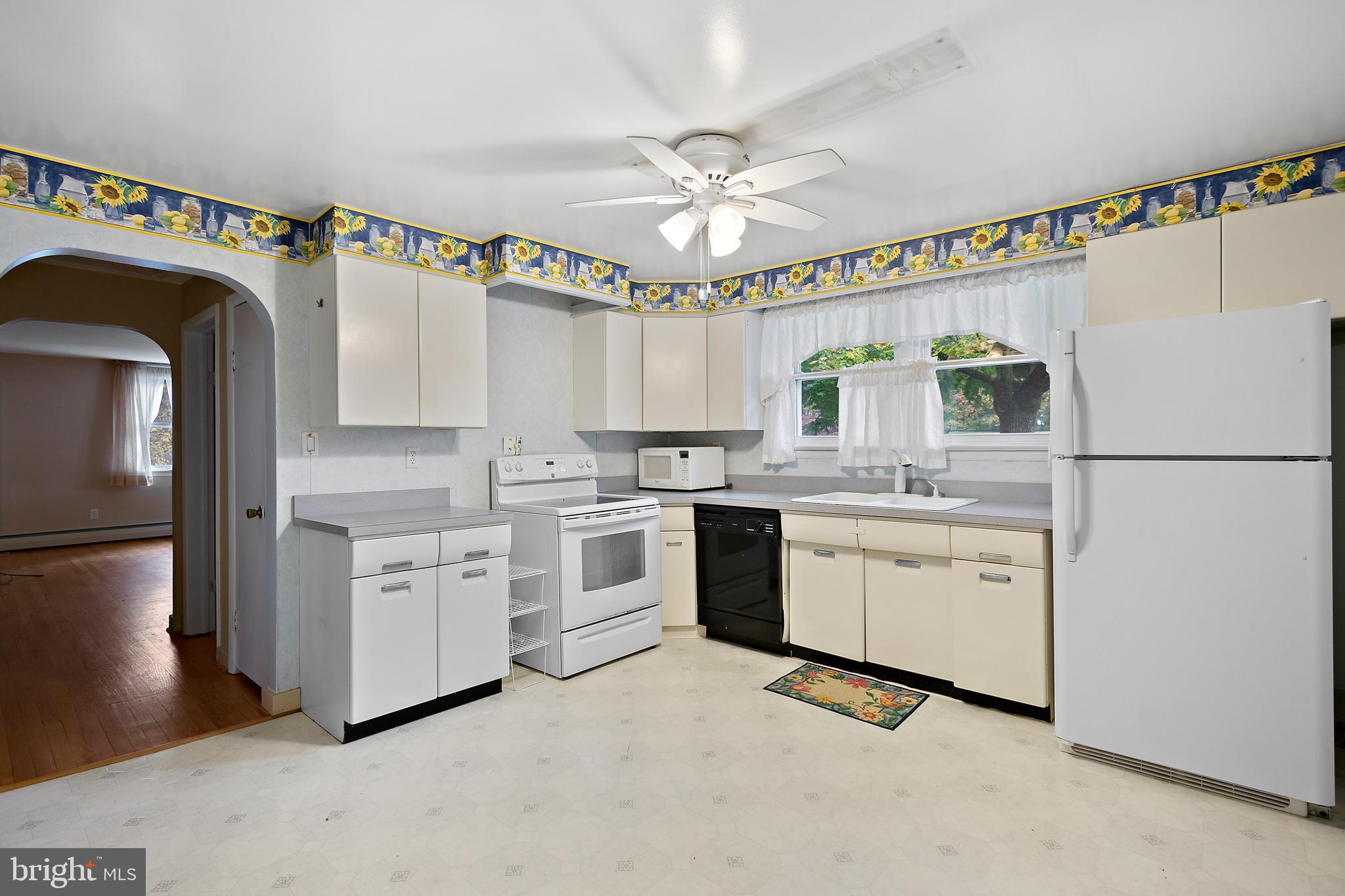 21610 Parker Road Freeland, MD 21053 - Photo 12 of 33 Kitchen