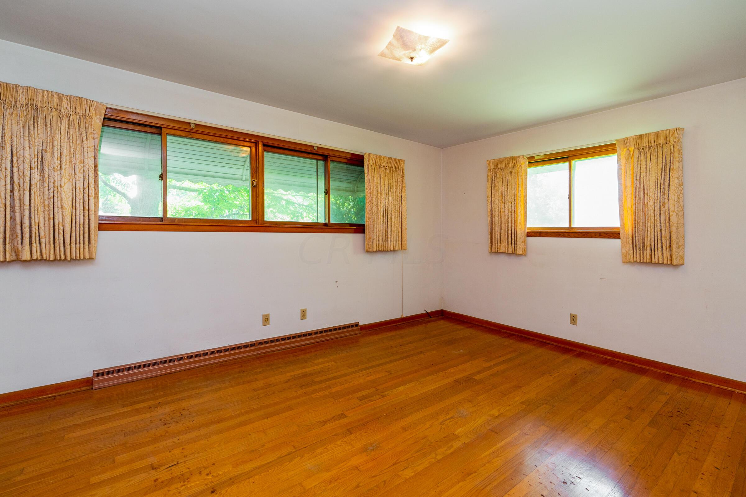 3025 Westwick Road Columbus, OH 43232 - Photo 5 of 19 3025 Westwick-27
