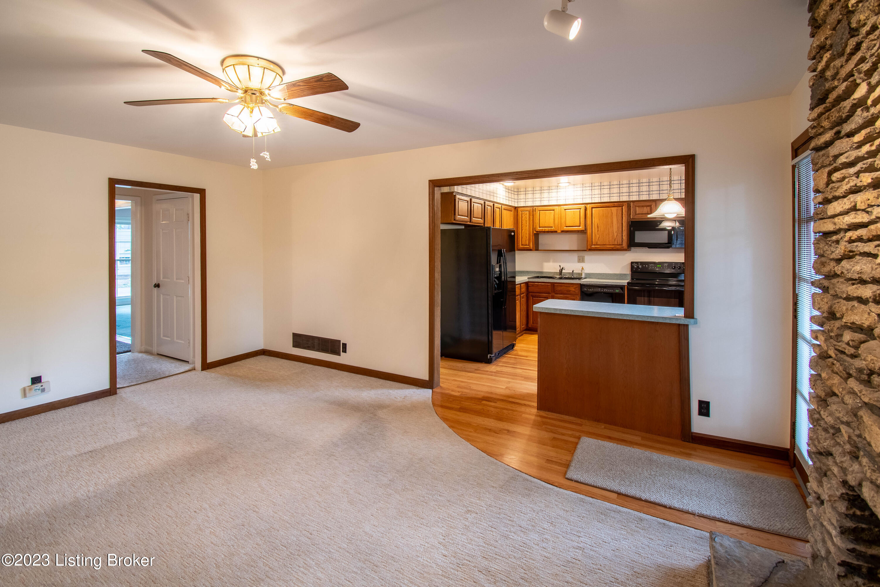 9802 Reynolda Road Louisville, KY 40223 - Photo 12 of 40 DSC_5987-HDR