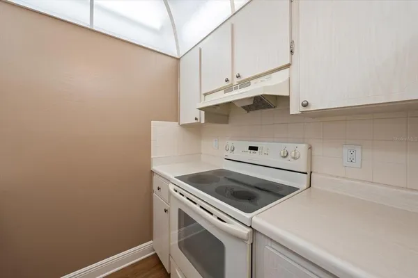 $1,495 | 1975 West Bay Drive, Unit 115, Largo, FL 33770