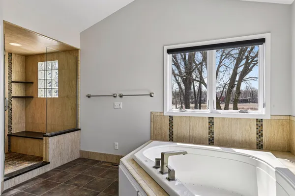 $995,000 | 2561 Wexford Lane, Mound, MN 55364