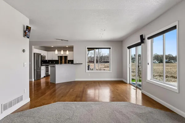 $995,000 | 2561 Wexford Lane, Mound, MN 55364