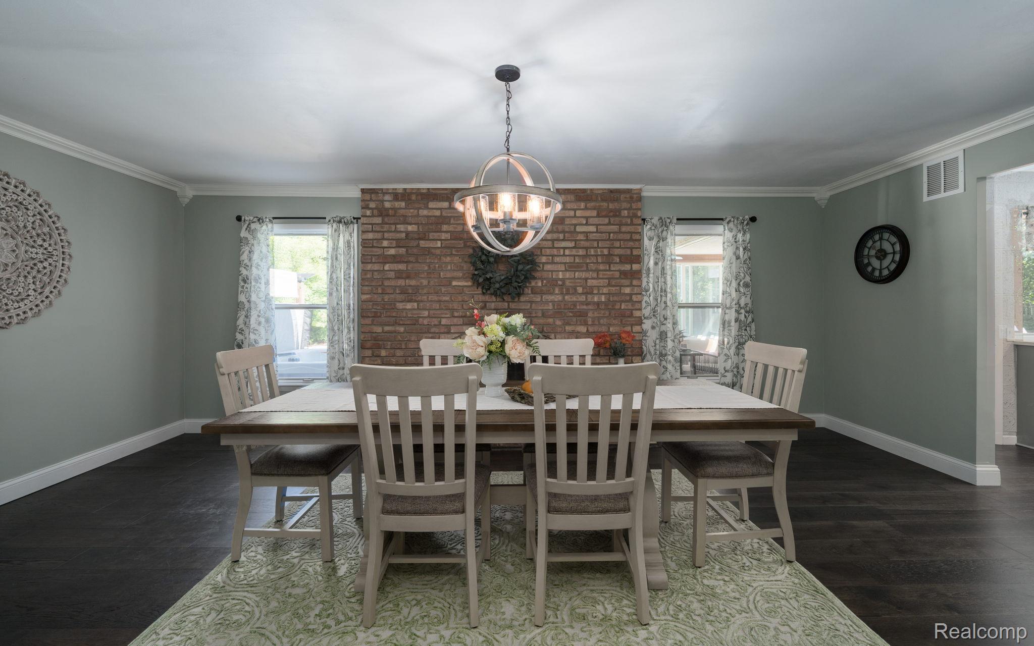 1120 Hackberry Circle Rochester, MI 48309 - Photo 10 of 53 Dining Room