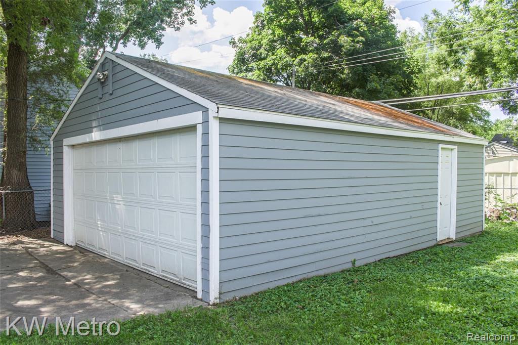 1522 South Campbell Road Royal Oak, MI 48067 - Photo 33 of 39