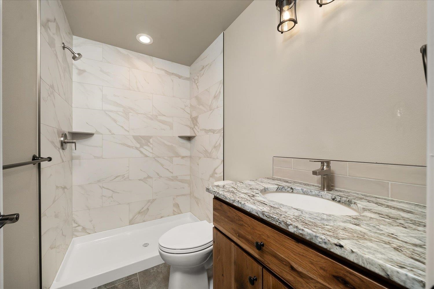 614 South Colville Road Deer Park, WA 99006 - Photo 21 of 33 Gallery Image 21