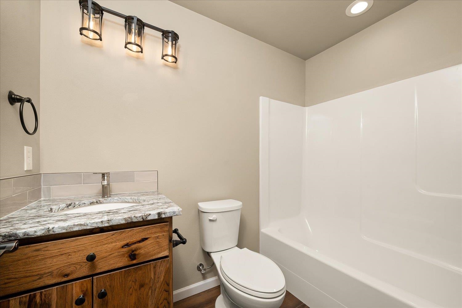 614 South Colville Road Deer Park, WA 99006 - Photo 24 of 33 Gallery Image 24