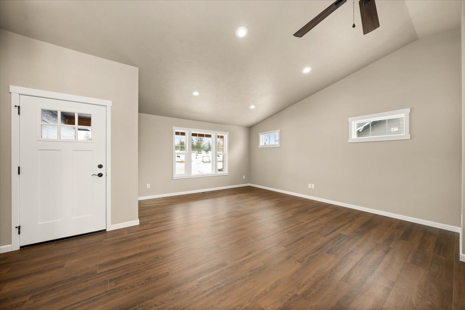 614 South Colville Road Deer Park, WA 99006 - Photo 8 of 33 Gallery Image 8