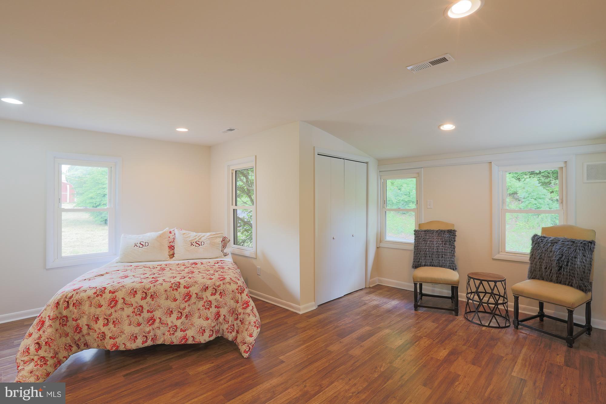 919 Bentley Road Freeland, MD 21053 - Photo 3 of 20 Master bedroom with walk in closet.
