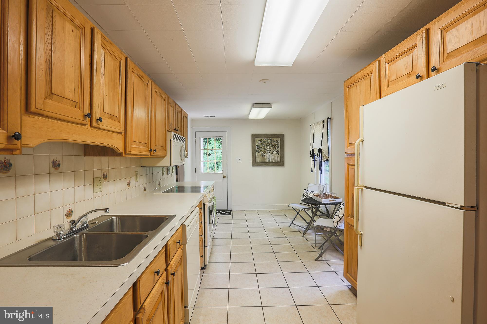 919 Bentley Road Freeland, MD 21053 - Photo 8 of 20 Kitchen