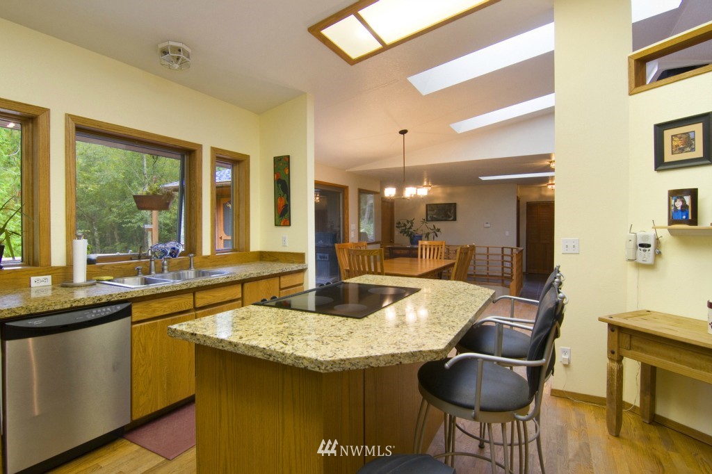 875 Palmer Road Bellingham, WA 98229 - Photo 9 of 22 Gallery Image 9