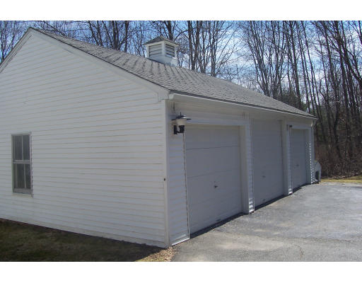 39 New Boston Road Dudley, MA 01571 - Photo 2 of 12 Gallery Image 2