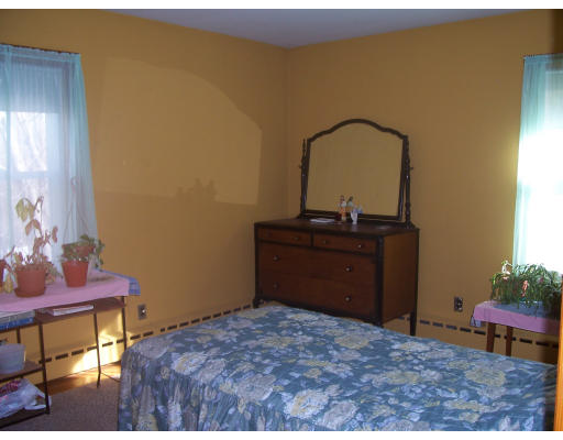 39 New Boston Road Dudley, MA 01571 - Photo 9 of 12 Gallery Image 9