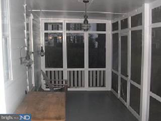2 Chestnut Lane Wayne, PA 19087 - Photo 2 of 4 Gallery Image 2