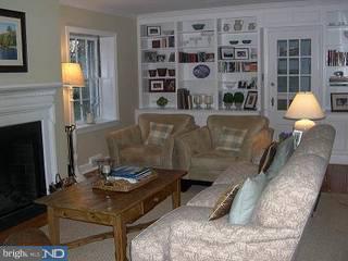 2 Chestnut Lane Wayne, PA 19087 - Photo 4 of 4 Gallery Image 4