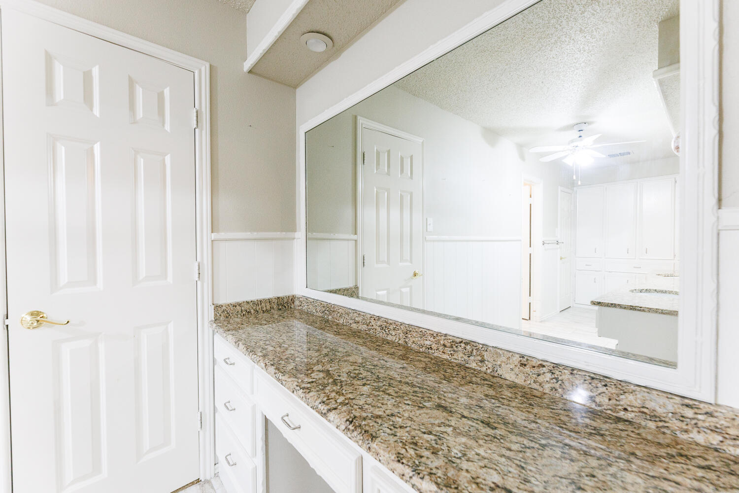 4419 79th Street Lubbock, TX 79424 - Photo 31 of 47 Vanilty with Granite Countertop