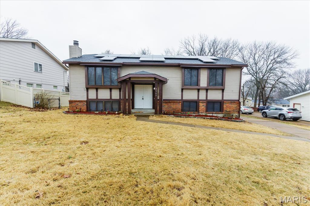 2345 Derhake Road Florissant, MO 63033 - Photo 1 of 35