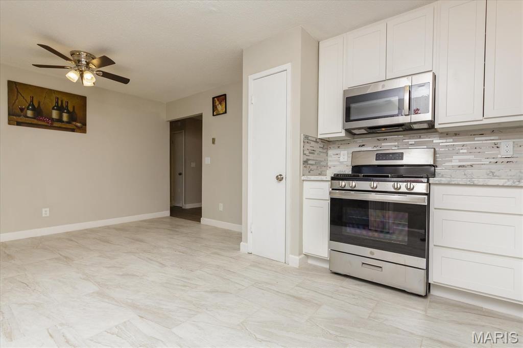 2345 Derhake Road Florissant, MO 63033 - Photo 14 of 35