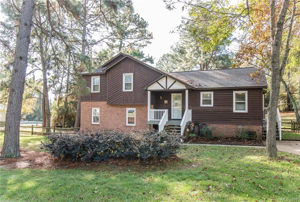 1647 Willowbrook Drive Fort Mill, SC 29708 - Photo 3 of 25 Gallery Image 3